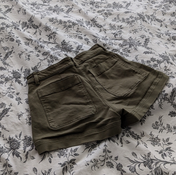 Everlane Cotton Twill Shorts Green 4 - Picture 5 of 7